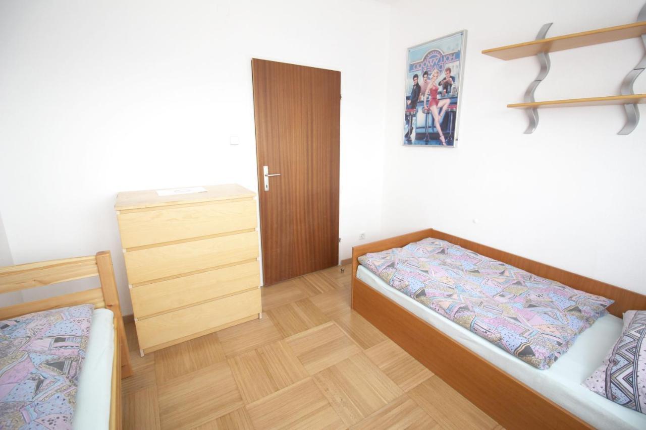 Geraeumige Ferienwohnung Im Zentrum Sankt Poelten Dış mekan fotoğraf